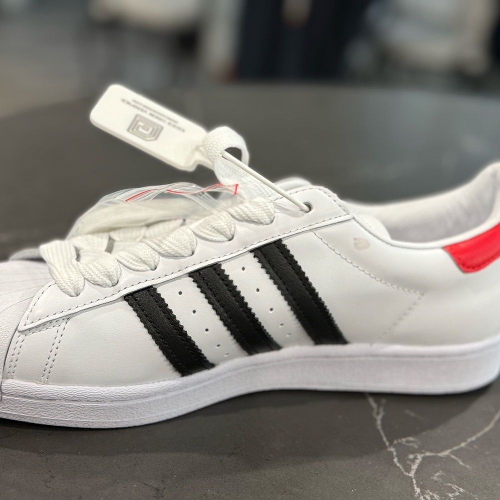 Adidas Superstar 50th Anniversary Run DMC ORIGINALS DS - New (size 9.5 US) - Picture 2 of 8
